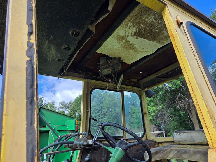 john-deere-4020-image-31