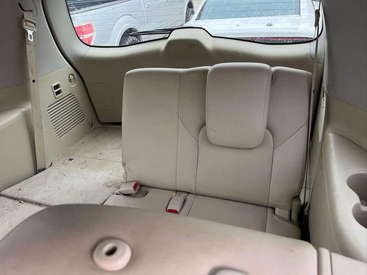2012-infiniti-qx56-image-12