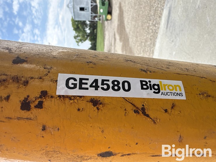 danuser-f-8-3-pt-post-hole-auger-image-18
