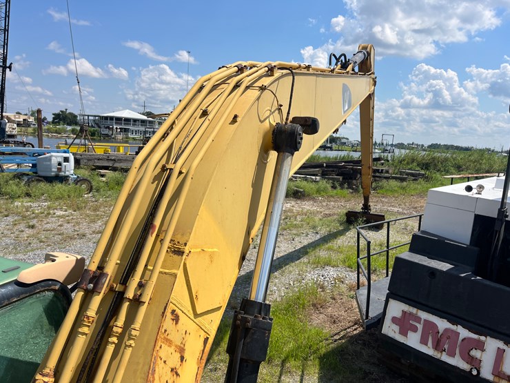 2008-caterpillar-324d-image-27