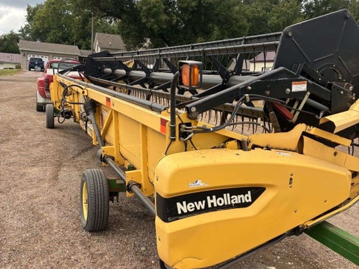 new-holland-74c-image-1