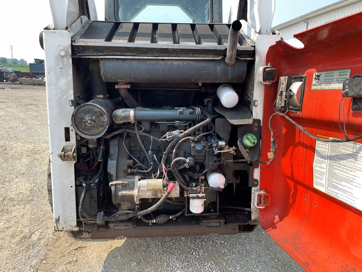 2004-bobcat-s175-image-16