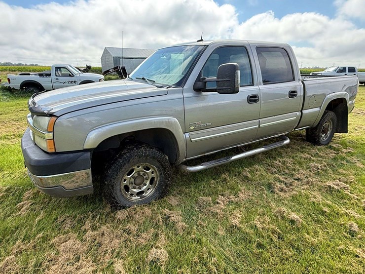 2003-chevrolet-2500-image-6
