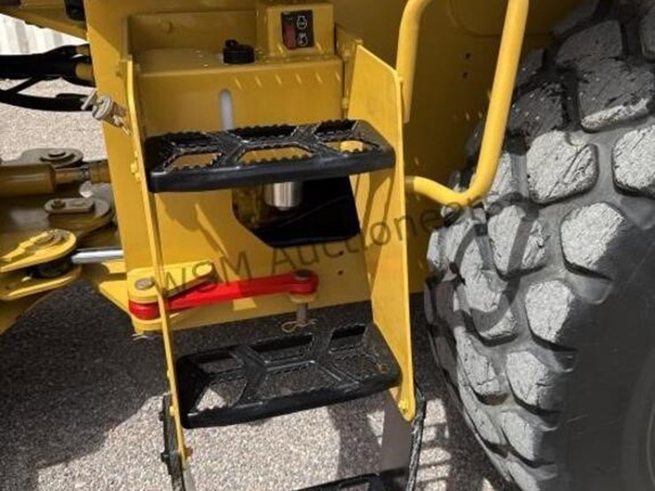 2012-caterpillar-930k-image-29