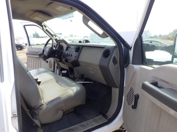 2008-ford-f550-image-6