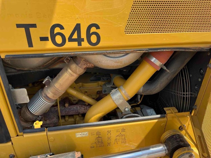 2019-caterpillar-d6n-lgp-image-22