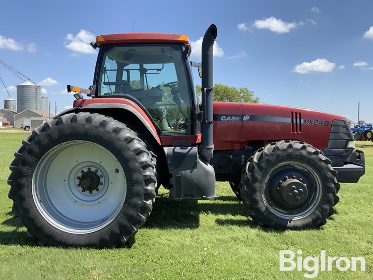 2001-case-ih-mx240-image-4