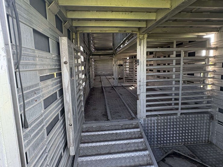 2003-barrett-52’-pig-semi-trailer,-102”-wide-ground-loader,-tandem-axle,-255/70r22.5-on-steel-hub-pi-image-28