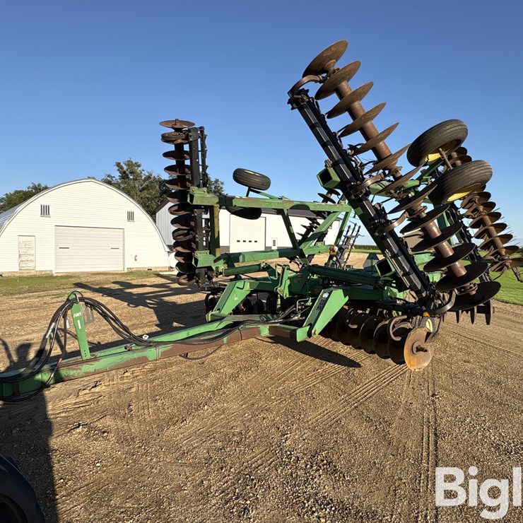 JOHN DEERE 635