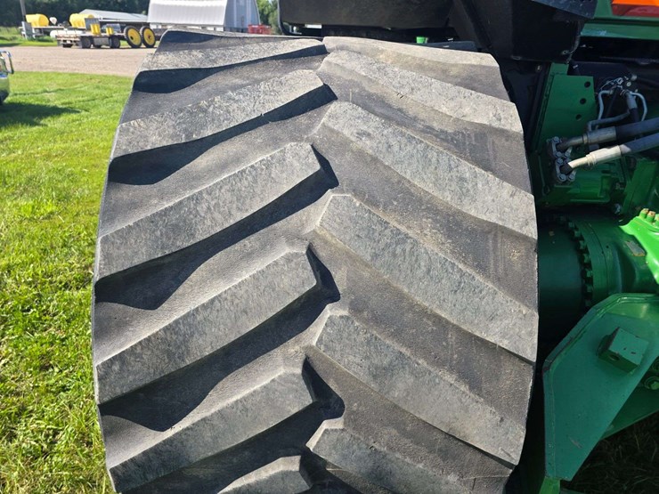 2000-john-deere-9400t-image-32