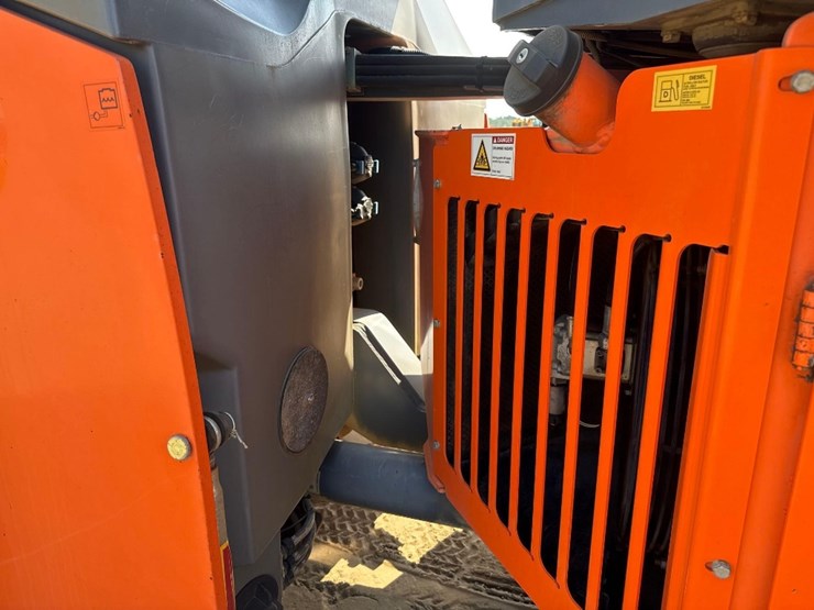 2016-hamm-hd+-120i-smooth-double-drum-roller-image-18