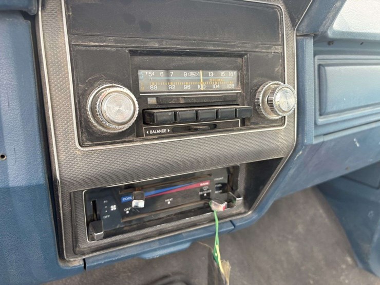 1984-ford-f250-image-24