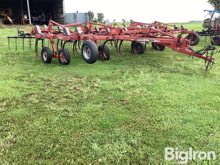 case-ih-5800-image-3