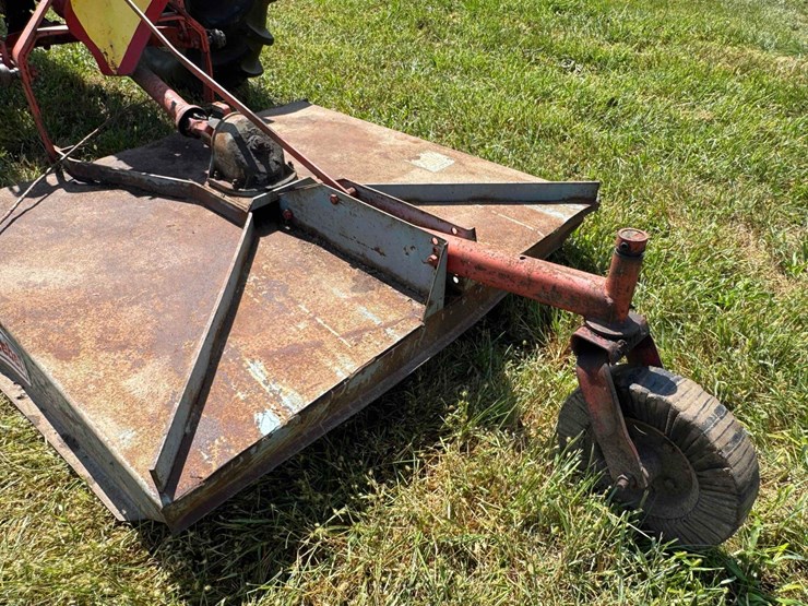 6-foot-bush-hog,-three-point-hitch-image-3
