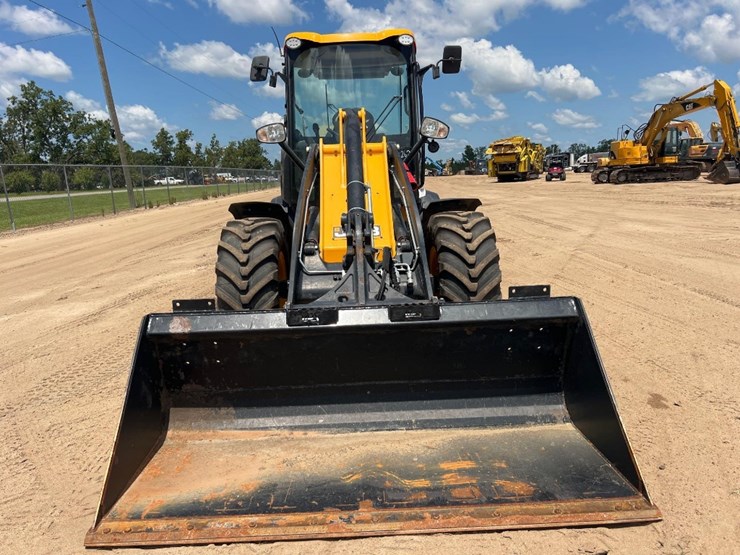 jcb-409-image-7