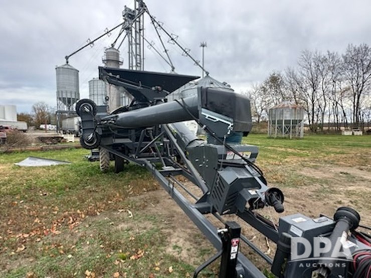 2024-loftness-grain-bagger-unloader-(pd5178)-image-1