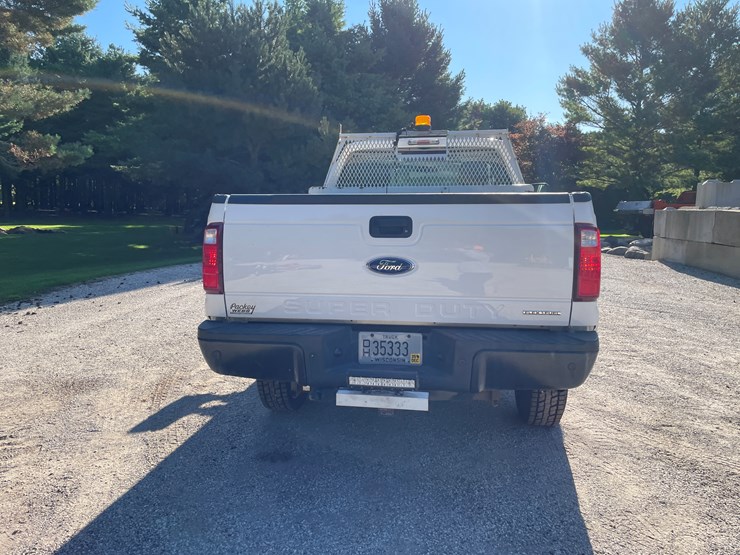 2016-ford-f250-xl-image-6