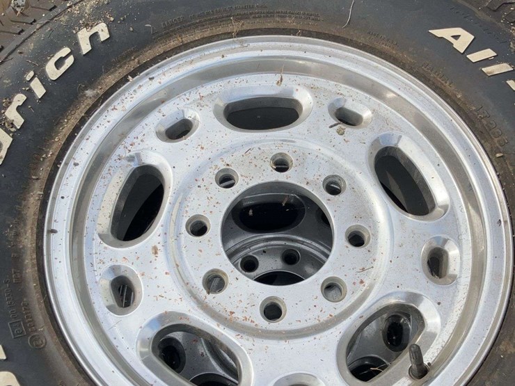 8-bolt-alloy-rim-and-lt265/75r16-bfgoodrich-all-terrain-t/a-tires---set-of-4-image-9