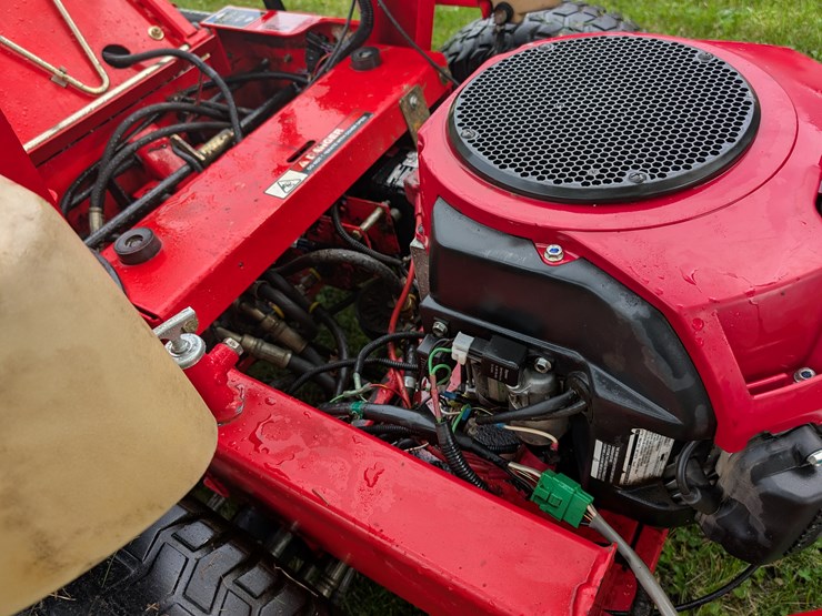 #2999-•-gravely-260-zero-turn-lawnmower-image-11