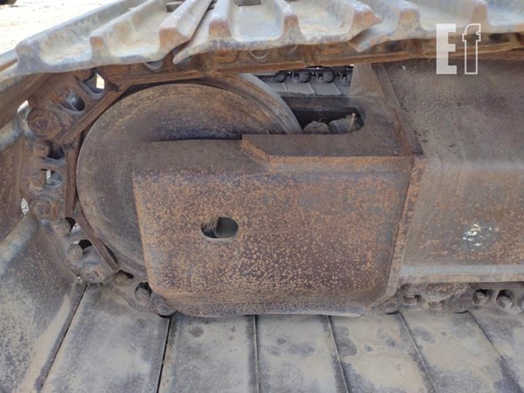 2011-komatsu-pc228us-lc-8-image-23