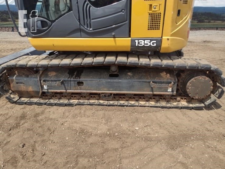 2019-deere-135g-image-26
