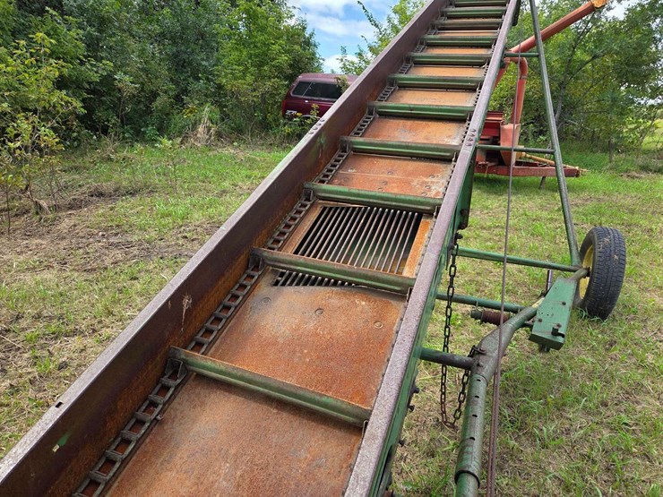john-deere-350-image-9