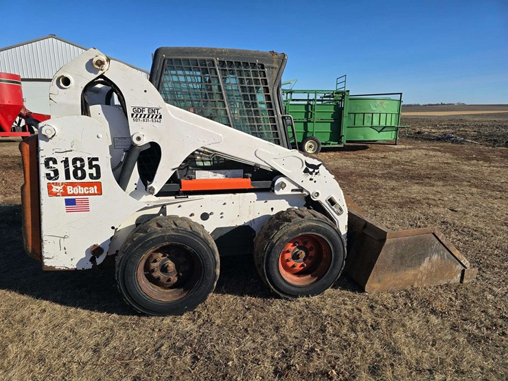 2008-bobcat-s185-image-23
