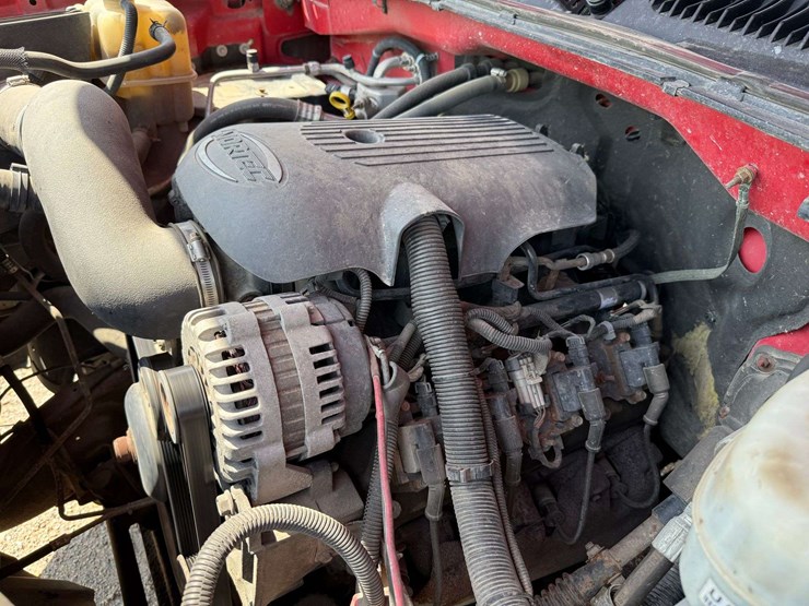 2004-chevrolet-2500hd-image-40