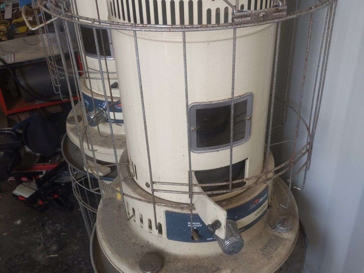 qty-4-kerosene-heaters-image-3