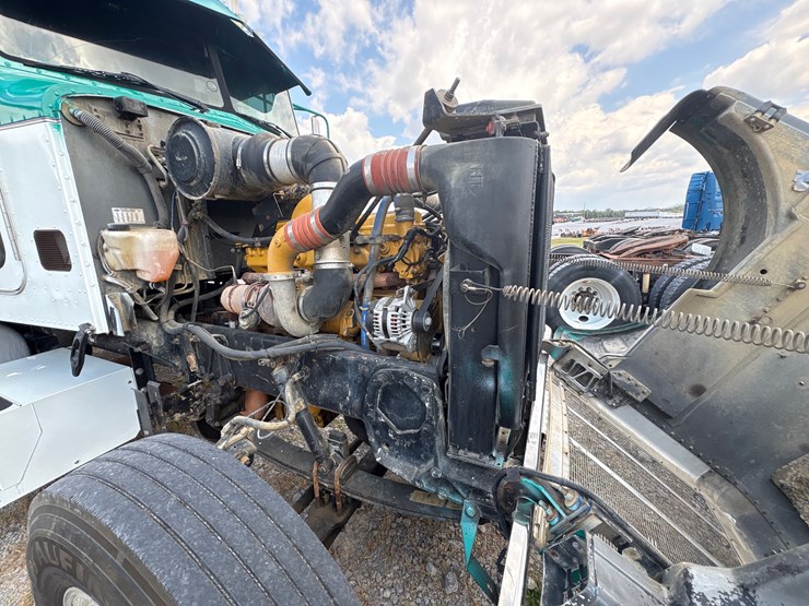 1998-peterbilt-378-image-22