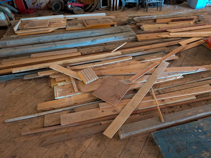 #3054-•-lumber-image-2