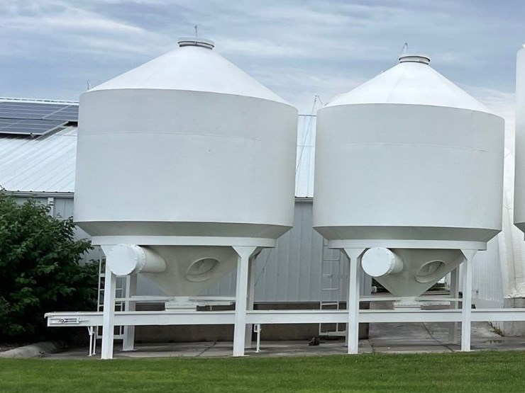 2---friesen-bulk-seed-bins-(jn2690-&-jn2691)-image-4