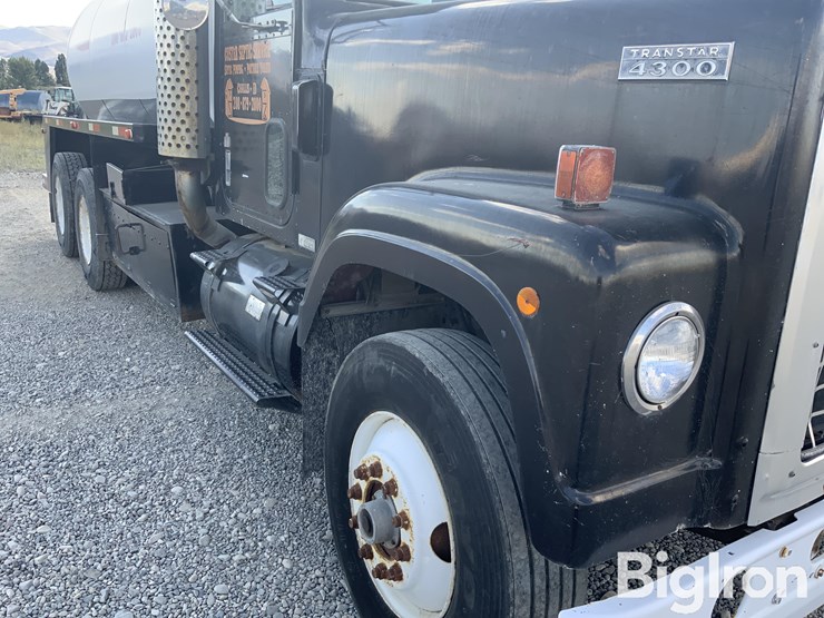 1977-international-durastar-4300-image-18