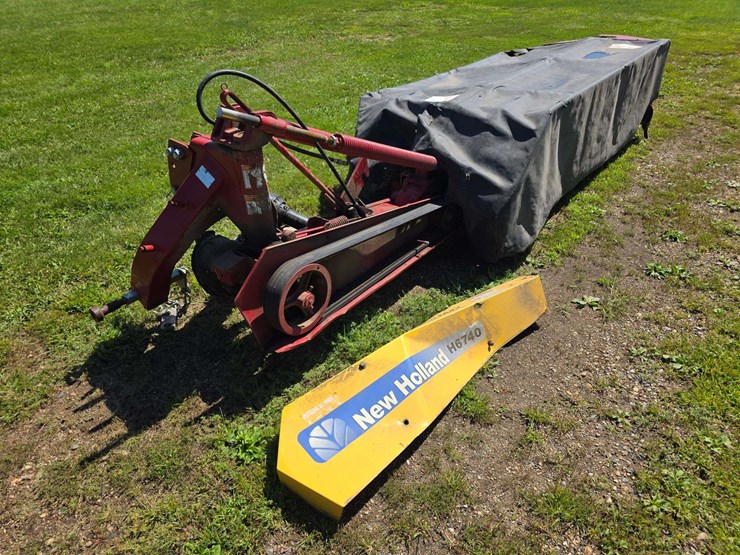 new-holland-h6740-image-15