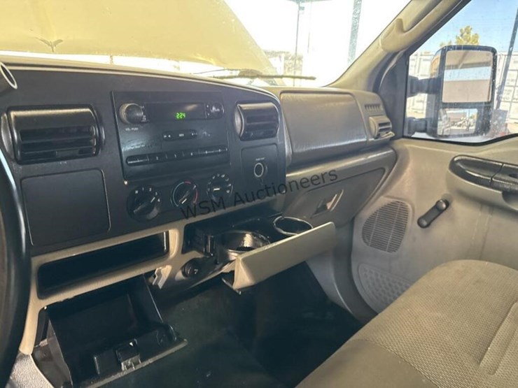 2005-ford-f250-image-19