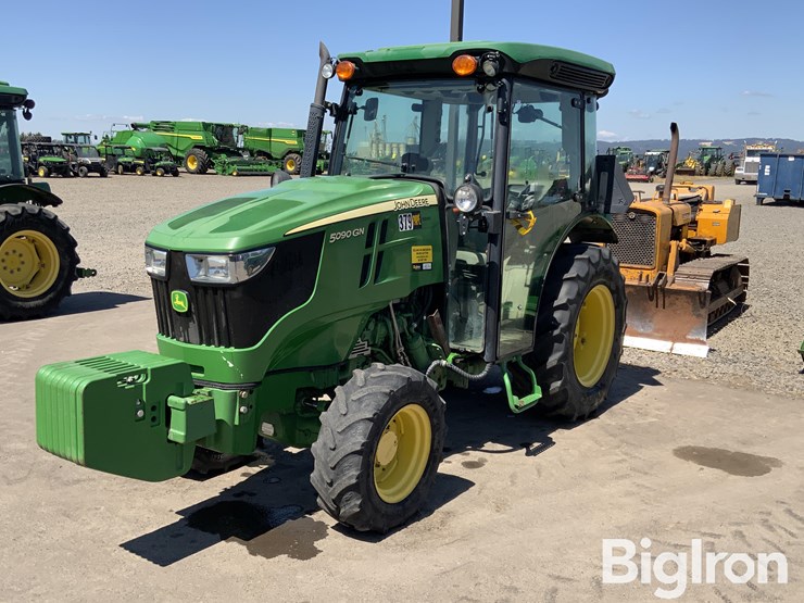 2016-john-deere-5090gn-image-1