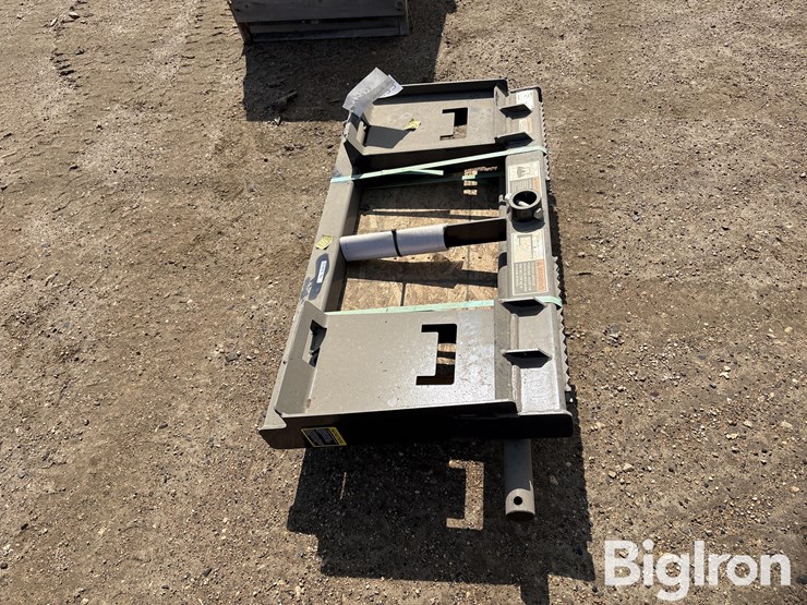 cnh-3-prong-skid-steer-bale-spear-image-8