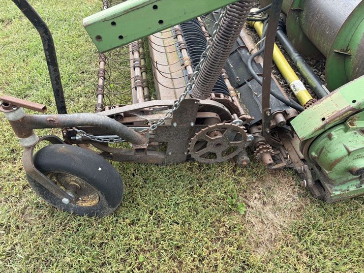 john-deere-224-image-5