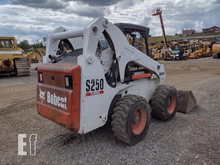 2004-bobcat-s250-image-27