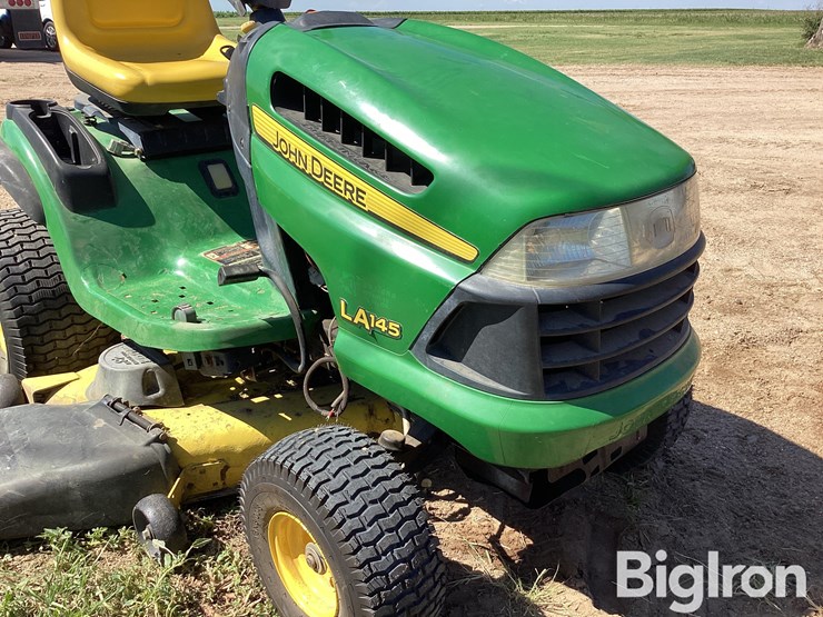 2009-john-deere-la145-image-19
