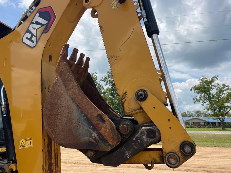 2021-caterpillar-420-image-28