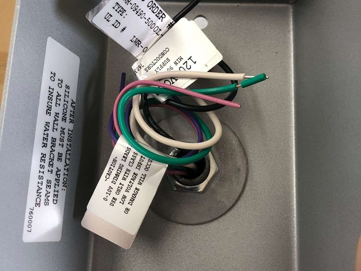 qty(2)-led-pole-lights-image-2