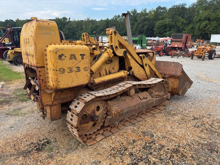 caterpillar-933-image-46