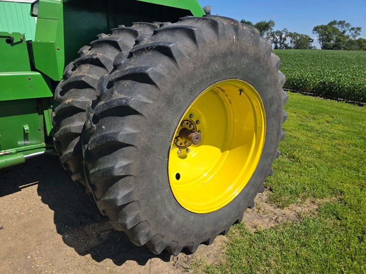 1989-john-deere-8760-image-42