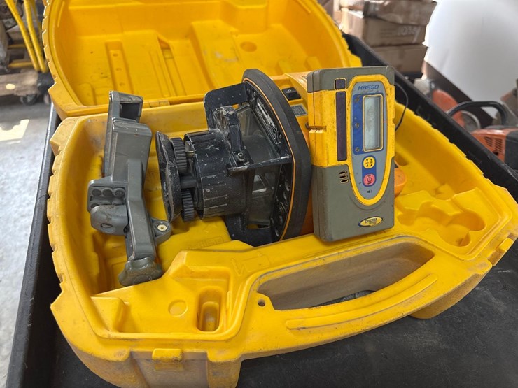 spectra-precision-ll500-rotary-laser-survey-equipment-image-3
