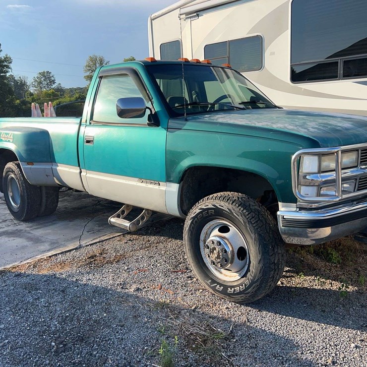 CHEVROLET 3500