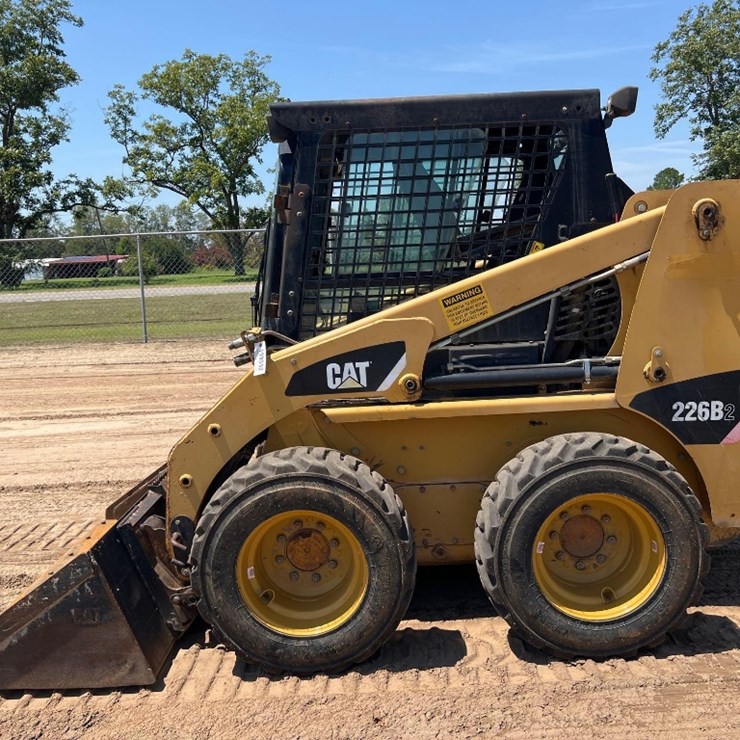 2008 CATERPILLAR 226B2