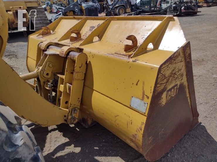 2002-caterpillar-938g-image-18