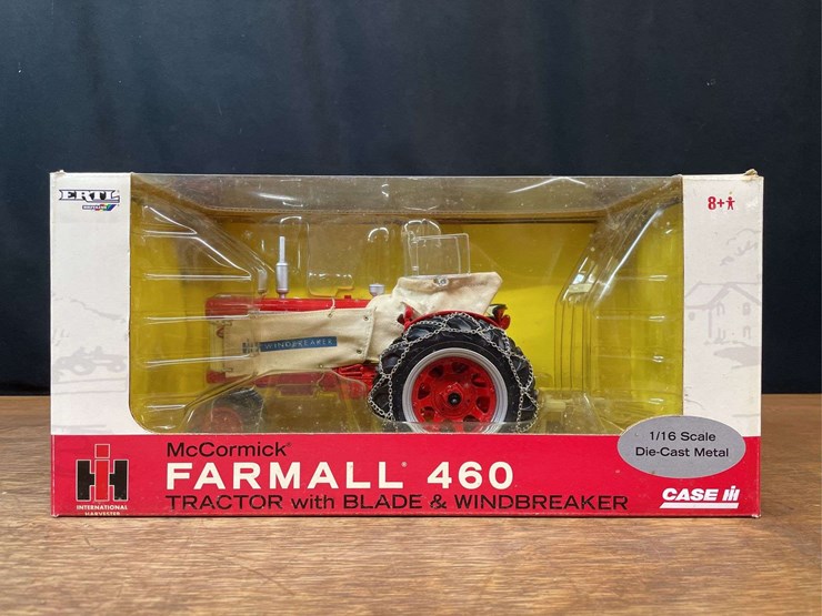 1/16-farmall-460-w/blade-+-windbreaker-nib-ertl-image-1