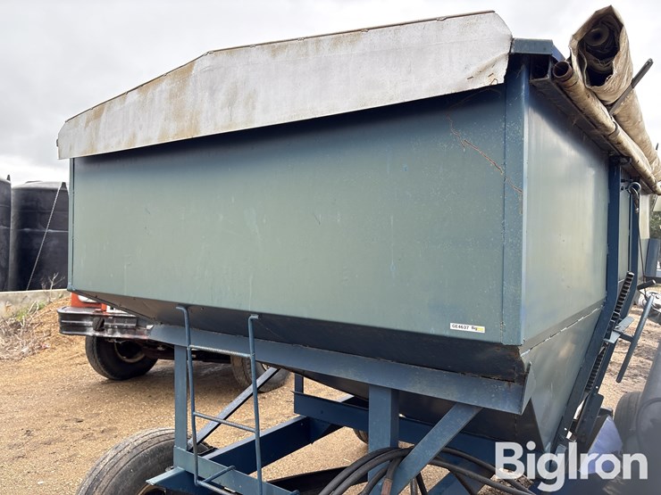 10’-gravity-wagon-image-11